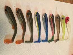 easily mold cast your own fishing lures