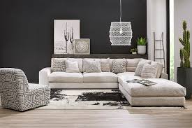 decorating with black white