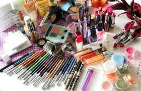 create a makeup collection on a budget