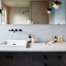 5 ways to update your bathroom on a