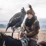 do-mongolians-hunt-with-golden-eagles
