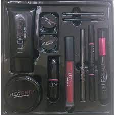 beautiful makeup kit by huda beauty