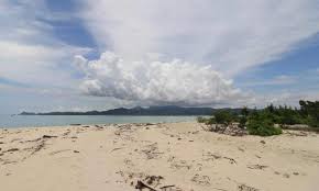 Luas wilayahnya sekitar 1.191,25 km2 termasuk pulau bawean yang berada di laut jawa. 25 Tempat Wisata Di Gresik Terbaru Terhits Dikunjungi Java Travel