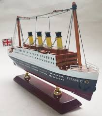35cm wooden titanic cruise ship model