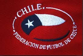 Sus orígenes se remontan a la football association of chile, creada en valparaíso durante 1894 y oficialmente fundada el 19 de junio de 1895, siendo la. Escudos De Futbol Chileno Buscar Con Google Chicago Cubs Logo Sport Team Logos Team Logo