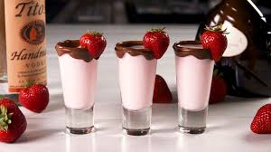 chocolate covered strawberry shooters