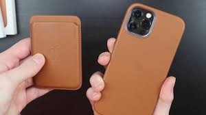 Apple leather case with magsafe combine your wallet and phone: Apple Leather Case For Iphone 12 And 12 Pro First Impressions Saddle Brown Youtube