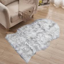 home trend faux fur mat black white