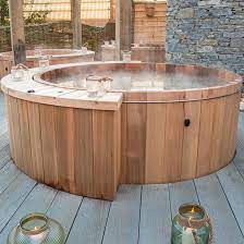 Traditional Wooden Barrel Hot Tubs