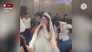 شاهد .. فيديو أثار ضجة في مصر لعريس بالزي الخليجي 