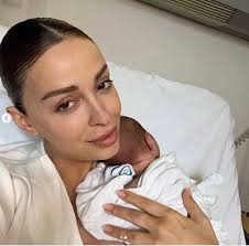 Eleni Foureira: See Her Touching Photos From Inside The Maternity Ward