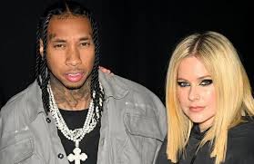avril lavigne splits from tyga after