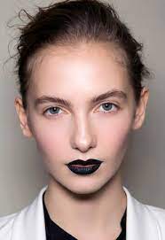 the dos and don ts of dark lipstick