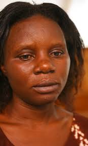 ... Mabango Mapendo, que tiene la mirada cansada, ausente por momentos, seguramente porque hace apenas unos días que abandonó el hospital en el que estuvo ... - VIOLACION-COMO-ARMA-DE-GUERRA-7-(Por-Hern%25C3%25A1n-Zin)