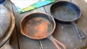vinegar cleaning cast iron pans