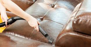 Comment nettoyer un canapé en cuir ? - M6 Deco.fr