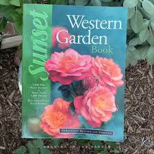 5 best arizona gardening books