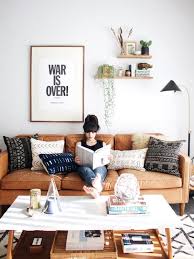 Find out about the most compatible colors that go with tan in this post. Tanned Leather Sofas Are The Hottest Decorating Trend Of 2016 Here S How To Decorate With Them Betterdecoratingbible