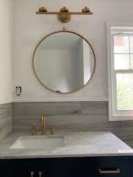 bathroom vanity light and mirror not center