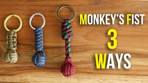 The monkey fist was also used as a melee weapon among sailors &nbs… 3 Great Ways To Finish A Monkey S Fist Key Chain Youtube