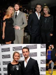 They married in 2014,171819 and have two daughters3 and a son. Matthew Goode Stuff From Pleasereadmeok Matthew Goode And Sophie Dymoke 15 Years