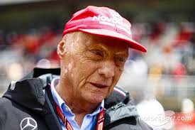 Lauda, who underwent a lung transplant in august, passed away peacefully on monday, his family said. Bruder Florian Uber Niki Lauda Er Ist Ein Stehaufmannchen