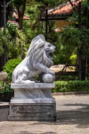 marble white lion statue