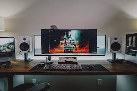 Incredible Modern Desk Setups That Took