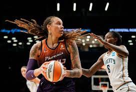 WNBA: Brittney Griner injures ankle ...
