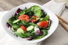 Salata yemek kilo aldırır mı?