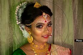 with bridal makeup cq577175 picxy