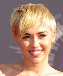 Miley cyrus blonde 3676 gifs. 28 Miley Cyrus Hairstyles Hair Cuts And Colors