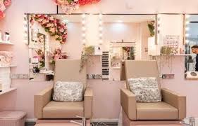 nail bar and beauty rooms in london