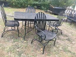 Rocking Chairs 4 Square Table Set