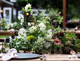La fleur d'harlem is a new york city florist specializing in creative seasonal flower arrangements, plants and bouquets for intimate occasions, corporate events and weddings. The Best Florists In Every City Goop