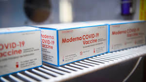 Moderna is the second vaccine maker to apply for emergency use authorization; Moderna Covid 19 Vaccine Side Effects How Long They Last