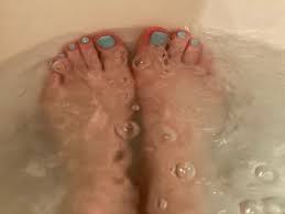 soak their feet in listerine