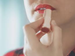 why does lipstick taste bad bellatory