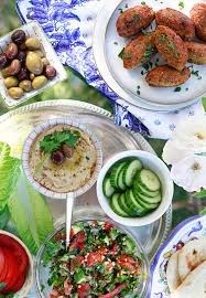 While you may *think* you need meat to cook up shawarma or moussaka, think again. A Simple Middle Eastern Dinner With An Edible Mosaic Vegetarian Yummy Mummy Kitchen