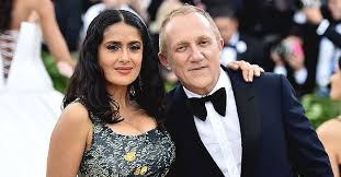 Salma hayek couldn't stop dreaming about having a pet owl so she rescued one who now lives in her house and likes to drink red wine! Salma Hayek Is A Proud Stepmom To Her Husband Francois Henri Pinault S 3 Kids Meet Them