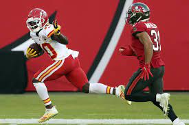 Chiefs trade WR Tyreek Hill to Miami ...