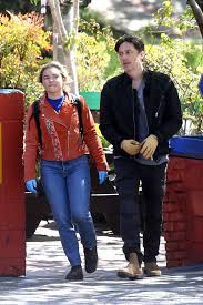 Usa today entertainment via yahoo news· 10 months ago. Florence Pugh And Zach Braff Out In Los Angeles 03 21 2020 Hawtcelebs