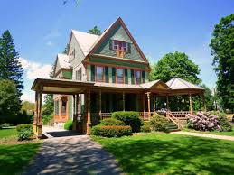 But the first floor is very light red/pink brick (which we don't want to paint over). Curb Appeal Tips For Victorian Homes Hgtv