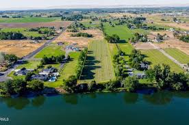 benton county wa waterfront homes for