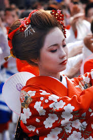 anese woman dressed as a maiko