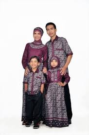 Kejadian ini terjadi sekitar 2 tahun lalu, usiaku saat itu 27 tahun. Busana Muslim Couple Keluarga Ayah Ibu Dan Anak Model Trend Baju Dan Busana Muslim Baju Muslim Baju Anak Pakaian Anak