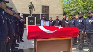 Bursa'da hain saldırı! Şehit Cengiz Yiğit için Bursa Adliyesi'nde tören  düzenlendi - enBursa Haber