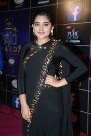 Beauty Galore HD : Nivetha Thomas Gorgeous Look In Black Saree At Zee  Apsara Awards 2018