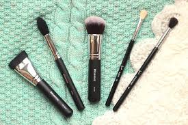 daenalouise my 5 holy grail makeup brushes
