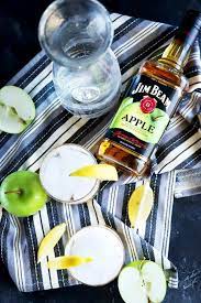 Sweet and sour mix is good. Jim Beam Apple And Soda Cocktail Recipe Cake N Knife